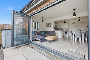 Photo 25- click for photo gallery